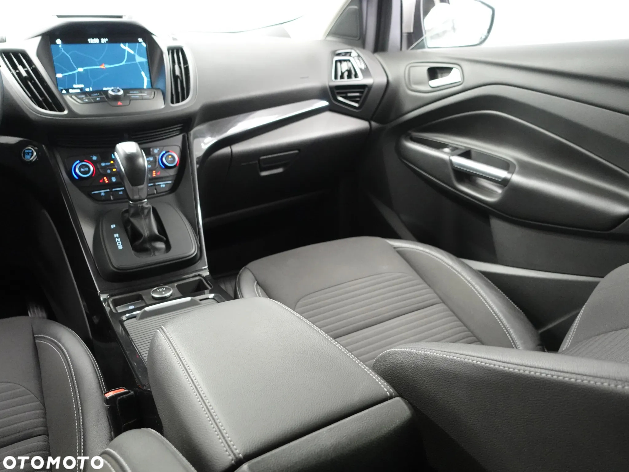 Ford Kuga 1.5 EcoBoost AWD Edition ASS - 36