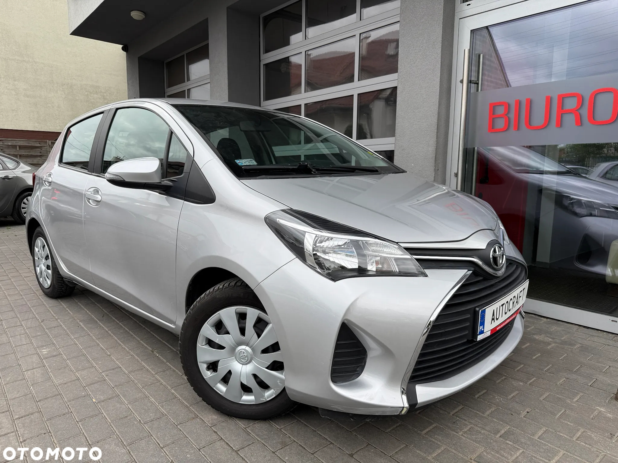 Toyota Yaris 1.0 Premium - 15