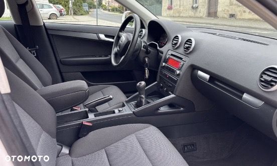 Audi A3 Sportback 1.6 TDI Attraction - 7