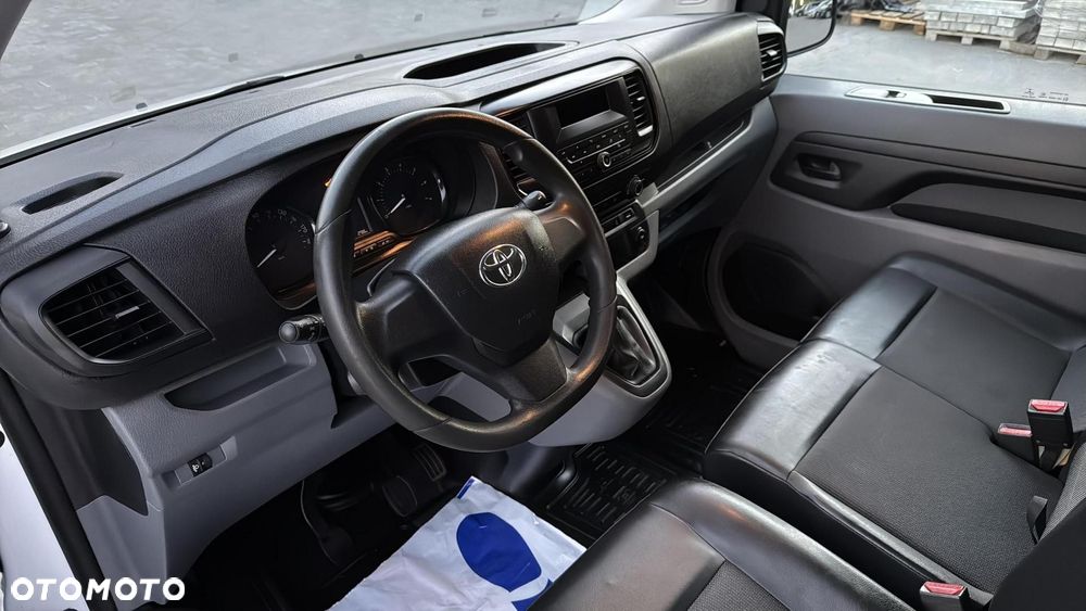 Toyota Proace - 11