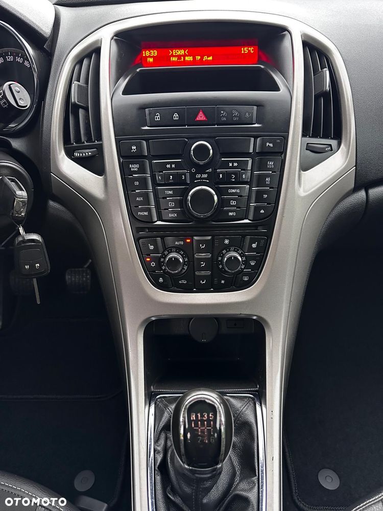 Opel Astra 1.4 Turbo - 27