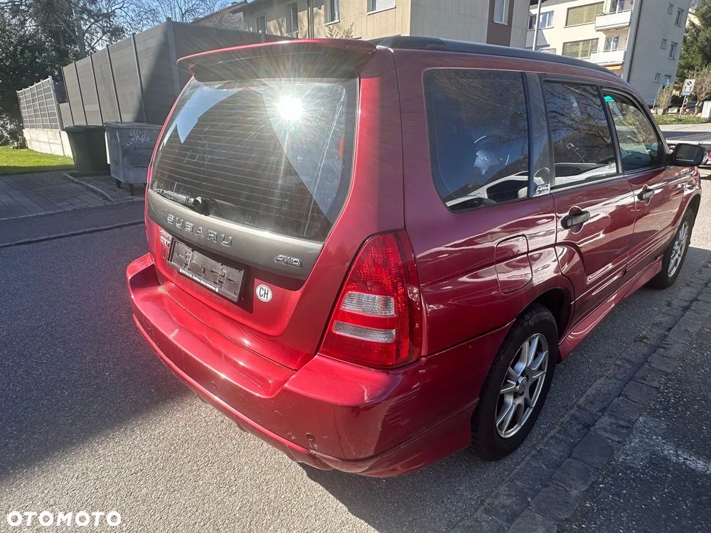 Subaru Forester 2.0X Turbo - 4