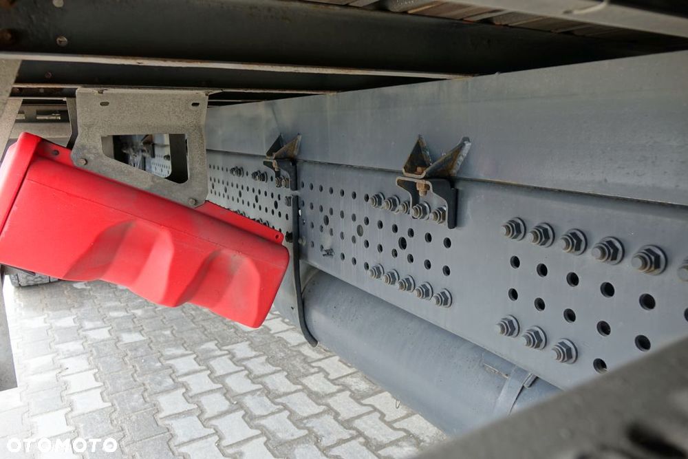 Mercedes-Benz ANTOS / 320 KM / 6x2 / FURGON / KONTENER / AUTOMAT / EURO 6 / OŚ PODNOSZONA - SKRĘTNA /  WINDA ZAŁADUNKOWA / - 12