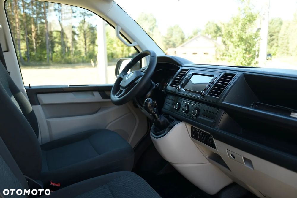 Volkswagen Transporter - 24