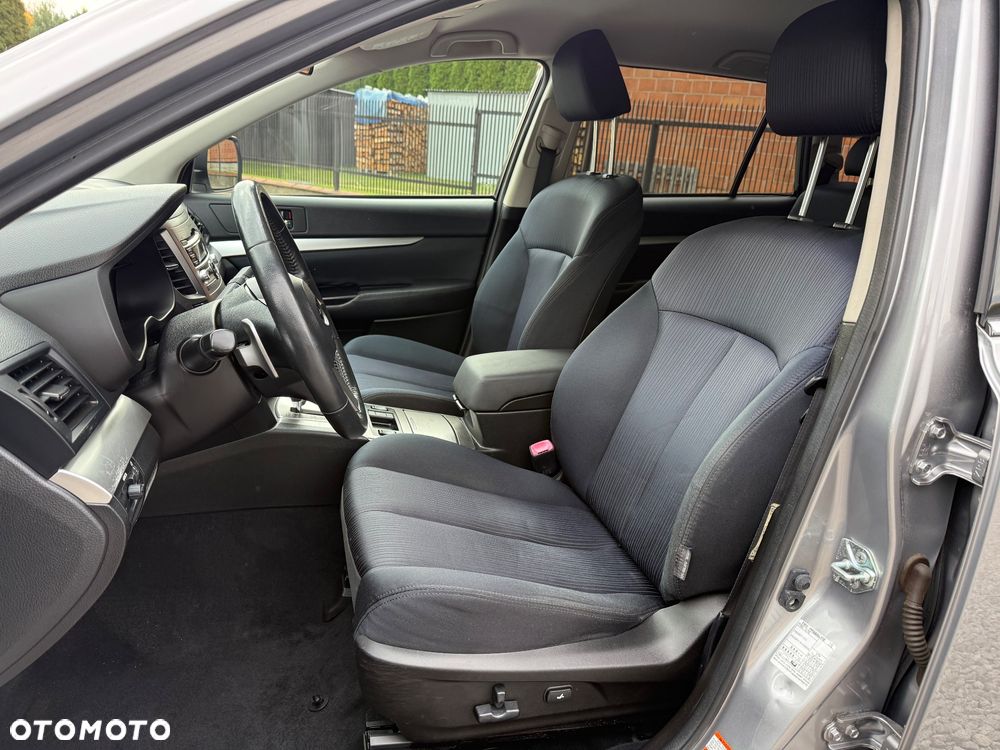 Subaru Legacy 2.5i Lineartronic Comfort - 28