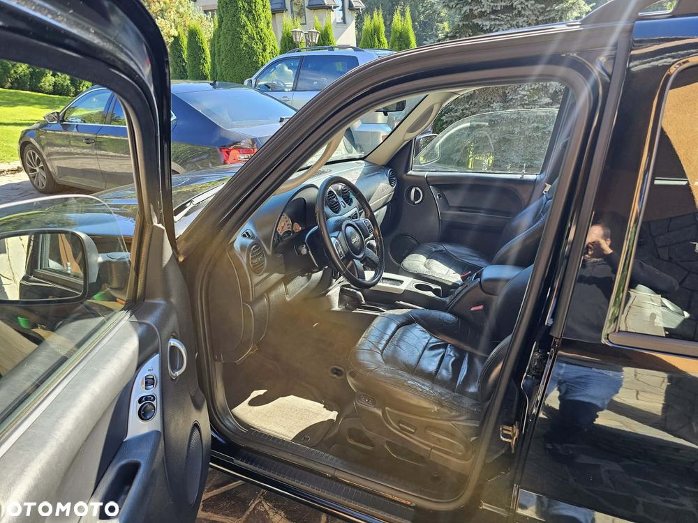Jeep Cherokee 2.8L CRD Limited - 29