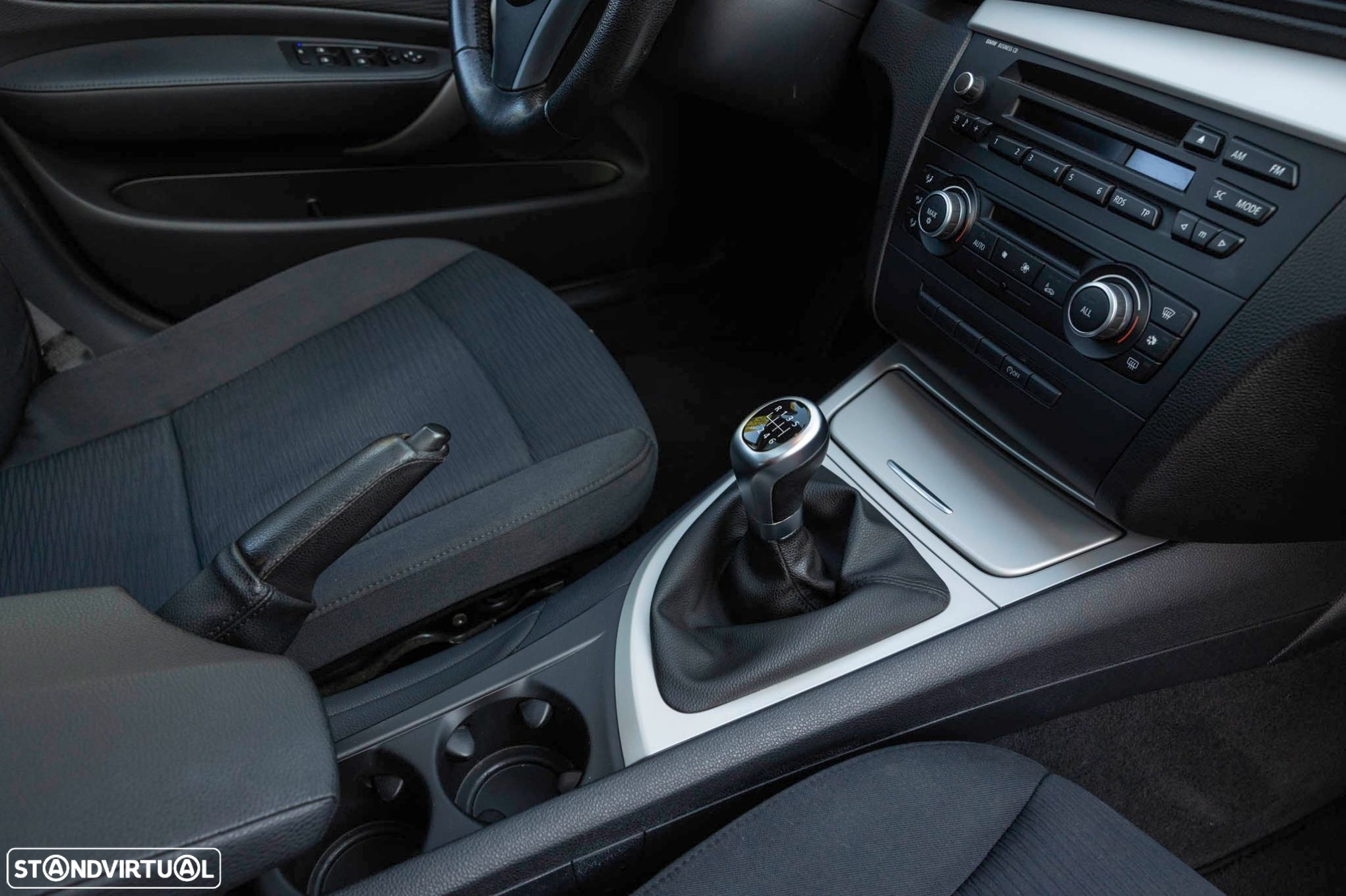 BMW 118 d Pack M - 17