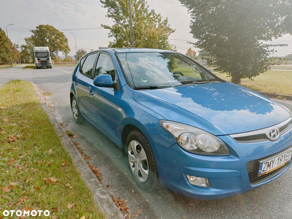 Hyundai I30 2010 photo 3