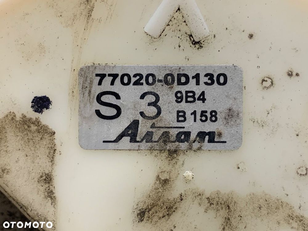 POMPA PALIWA  TOYOTA YARIS (_P9_) 2005 - 2014 1.33 VVT-i (NSP90_) 74 kW [100 KM] benzyna 2008 - 2011 - 5