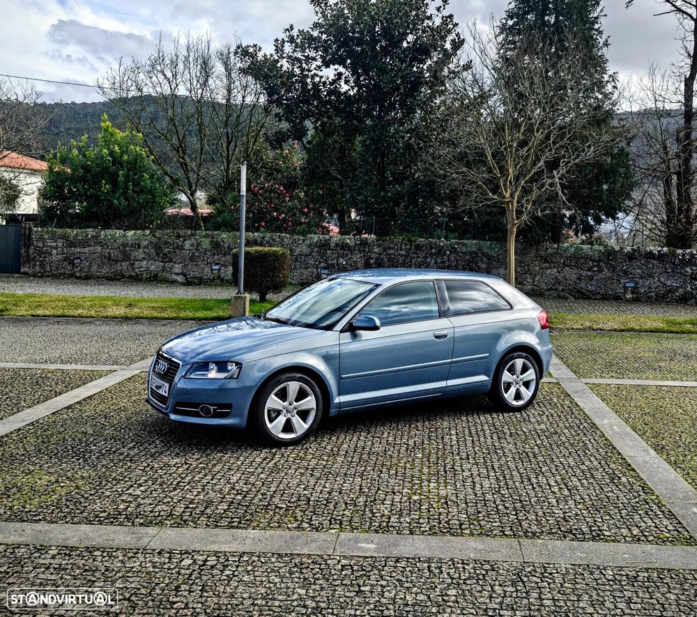 Audi A3 1.2 TFSI S line Sport Pack - 2