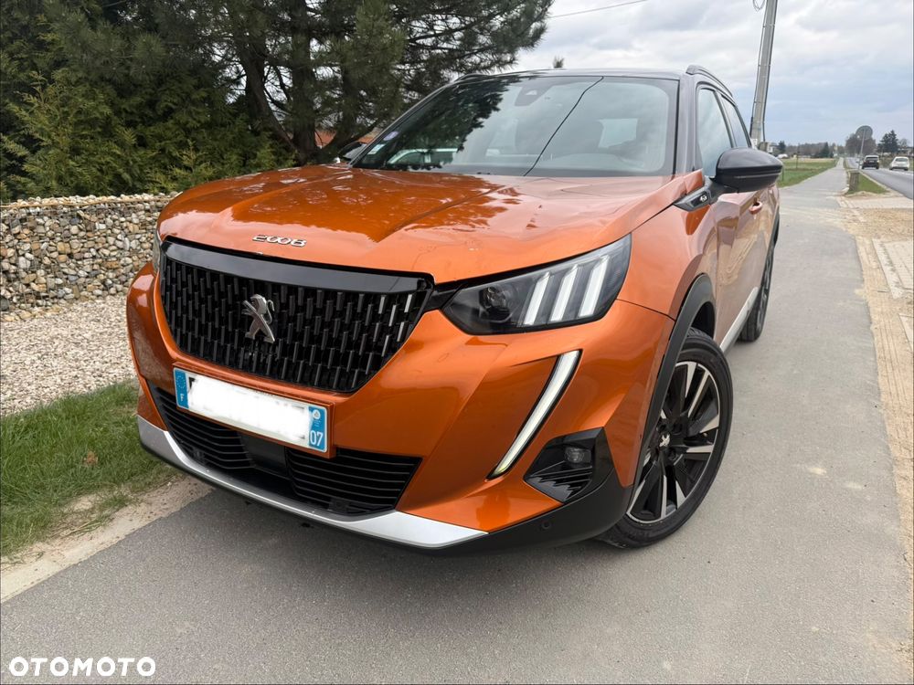Peugeot 2008 PureTech 130 EAT8 GT Pack - 4