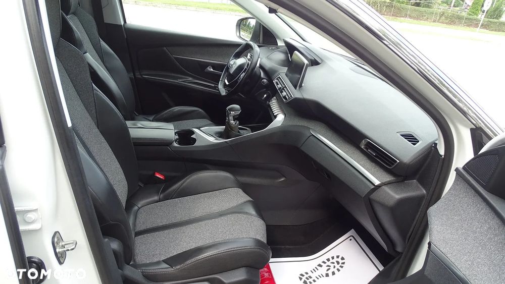 Peugeot 3008 - 13