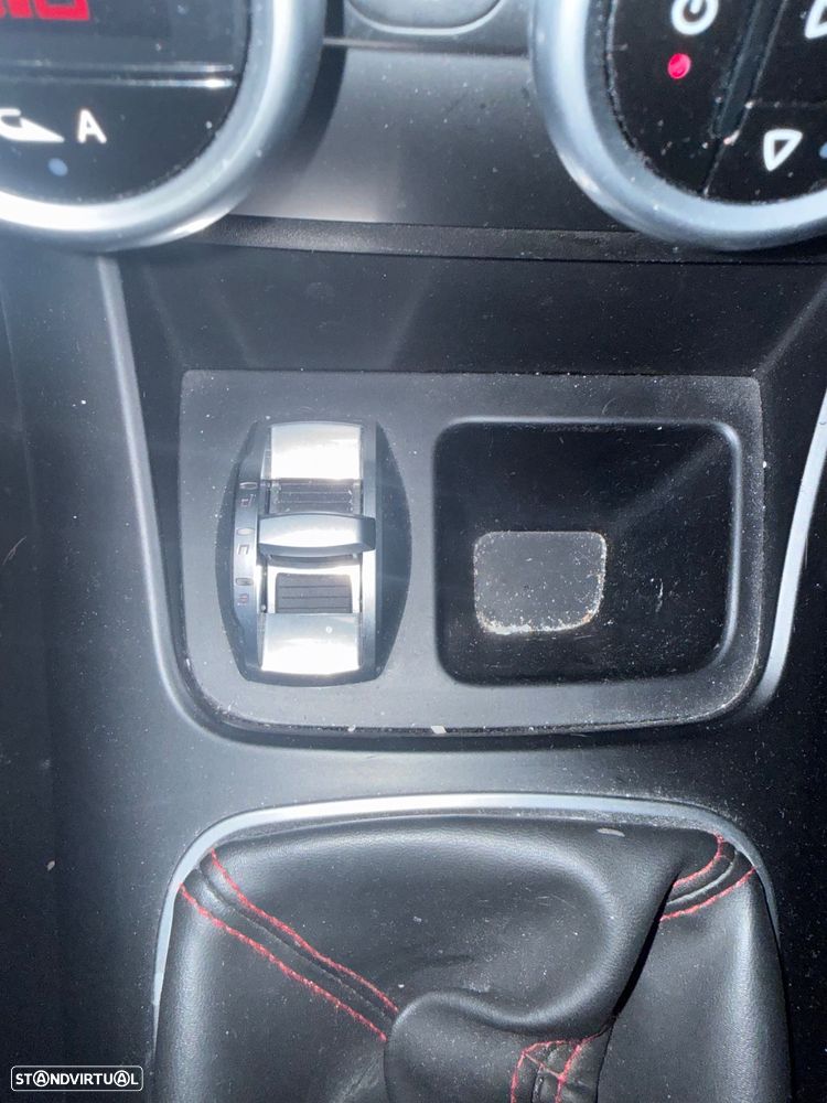 Alfa Romeo Giulietta 1.6 JTDM Veloce - 15