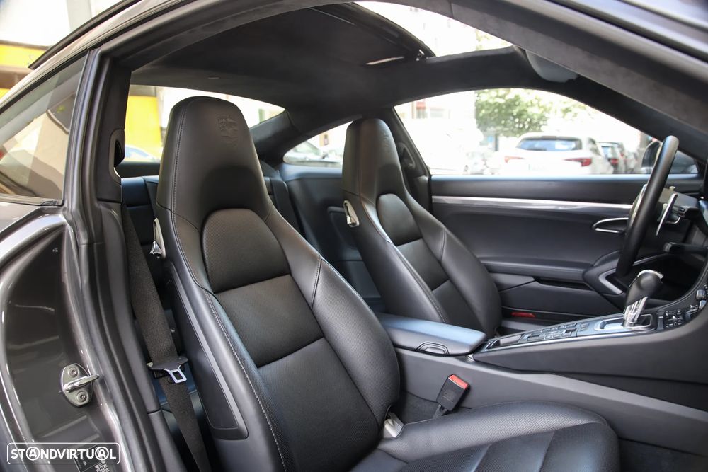 Porsche 911 (991) Carrera 4 S PDK - 12