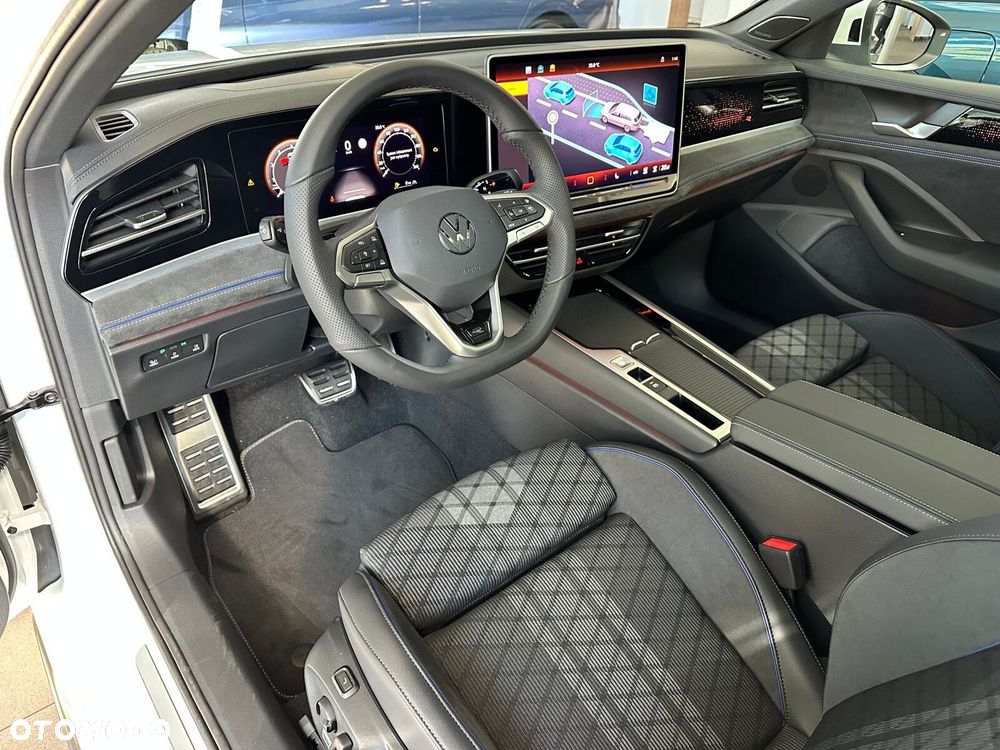 Volkswagen Passat - 9