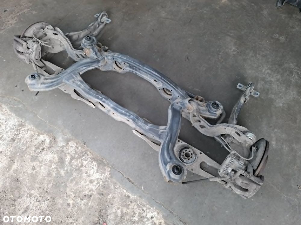 SANKI TYLNE TYŁ WÓZEK BELKA ZAWIESZENIA MERCEDES W246 B KLASA - 3