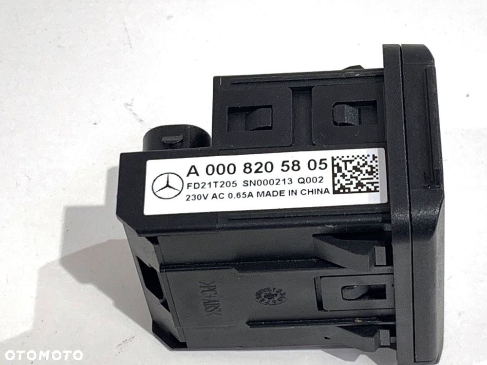 GNIAZDO 230V  MERCEDES-BENZ SPRINTER 3,5-t Tourer Bus (B907) 2018 - 2022 317 CDI (907.731, 907.733, - 5