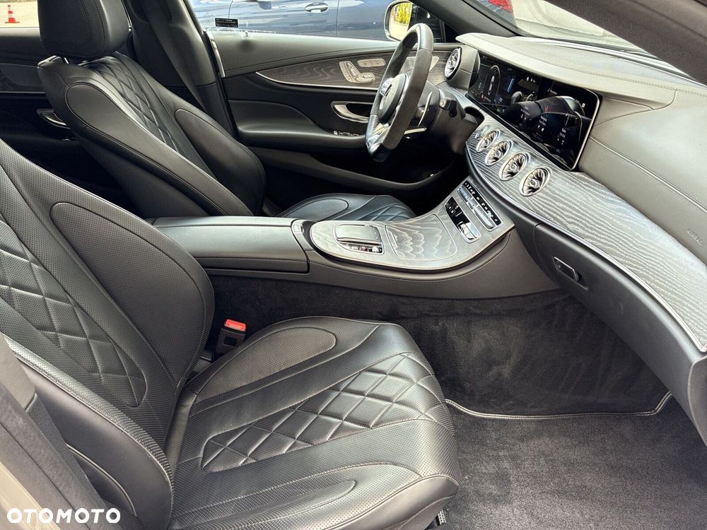 Mercedes-Benz CLS - 16