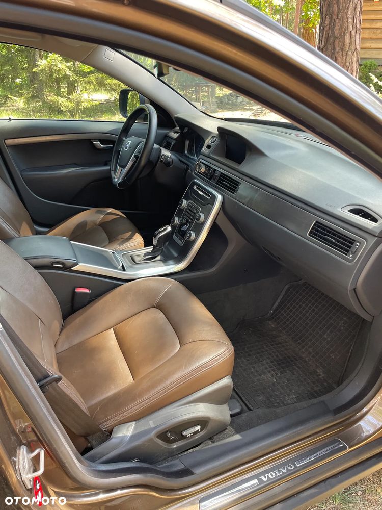 Volvo XC 70 D4 AWD Dynamic Momentum EU6 - 4