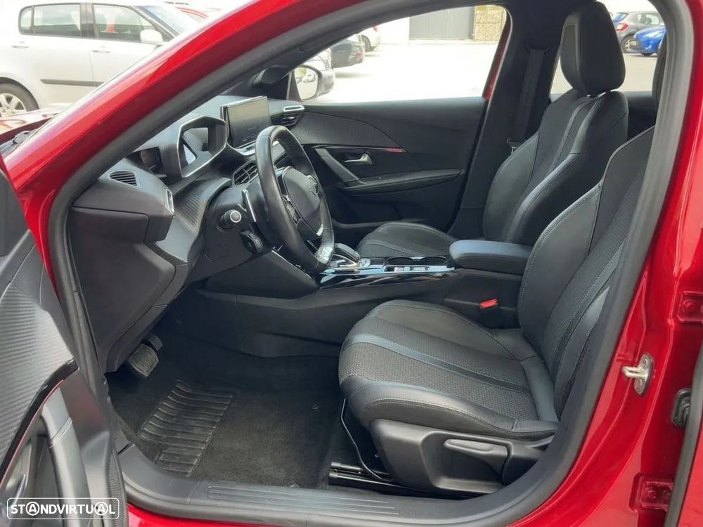 Peugeot 208 1.2 PureTech GT Line EAT8 - 7