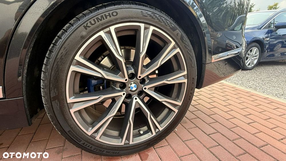 BMW X7 - 11