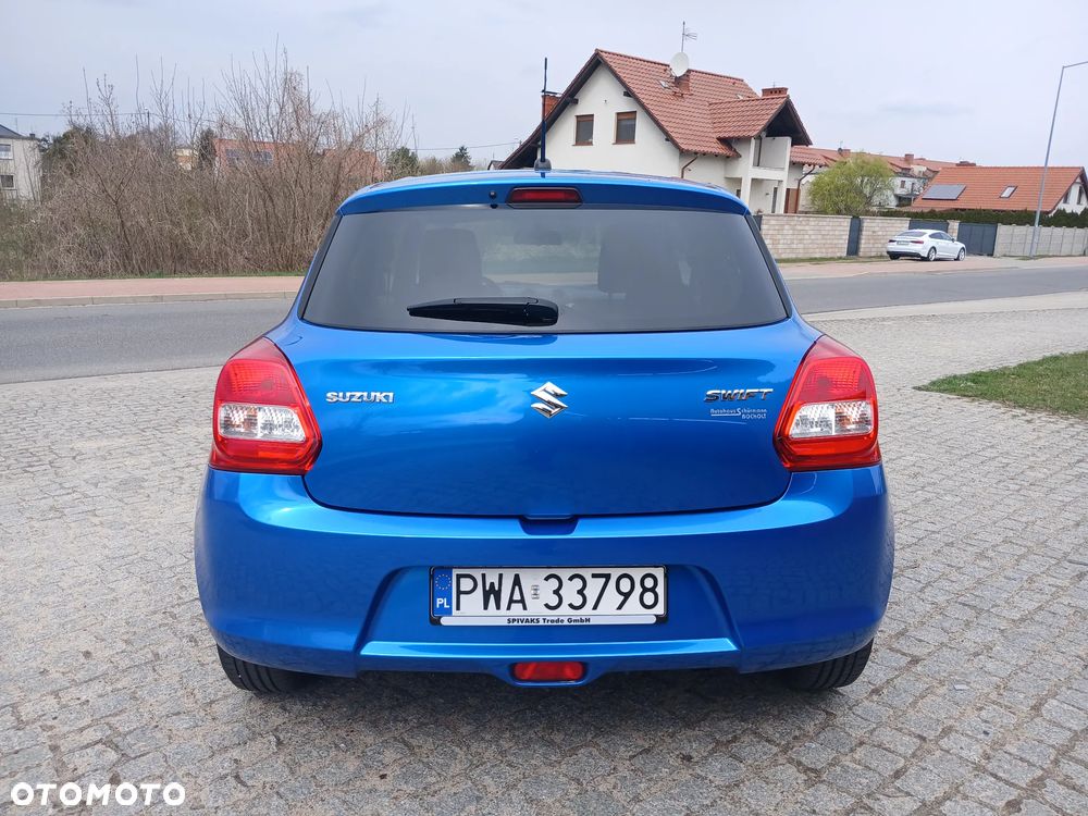 Suzuki Swift 1.2 Premium Plus - 8