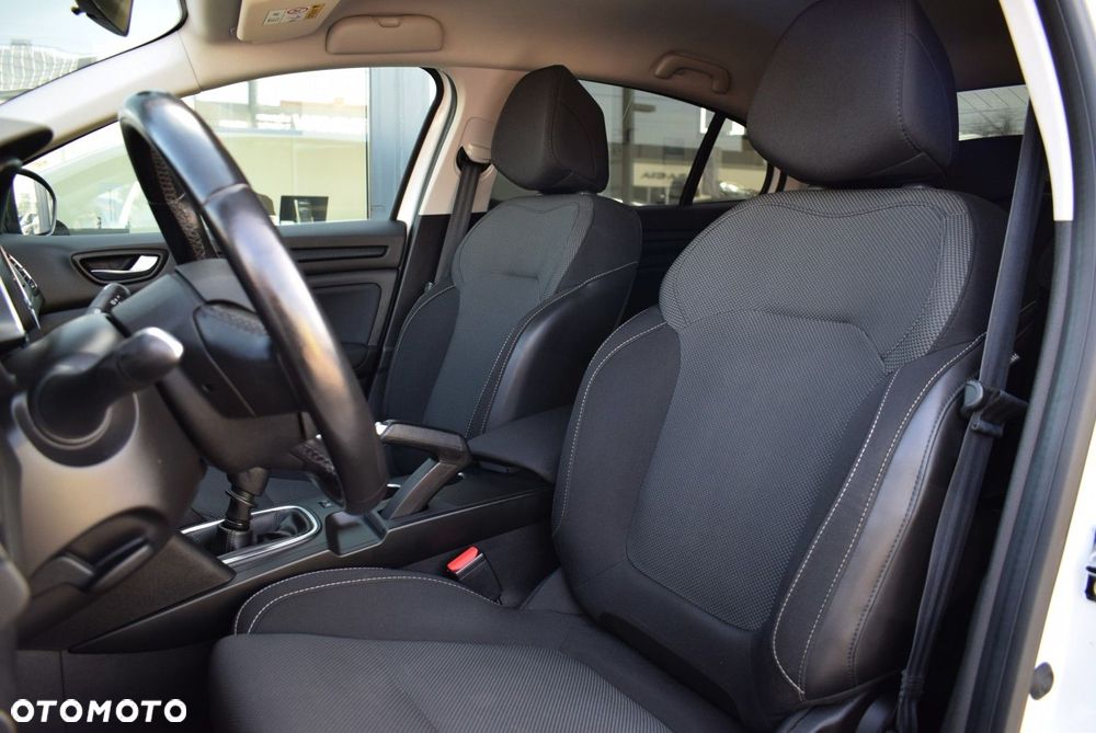 Renault Megane 1.3 TCe FAP Life - 11