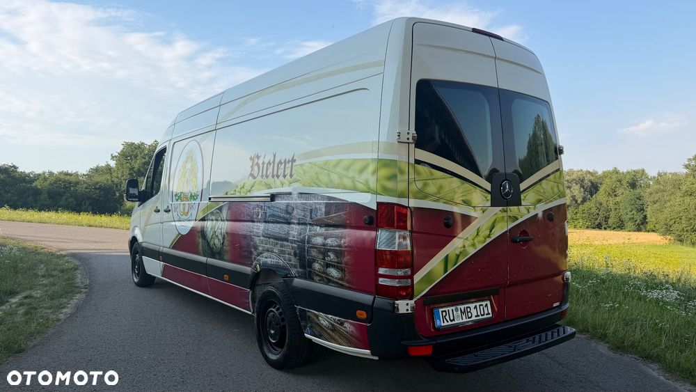 Mercedes-Benz Sprinter - 15