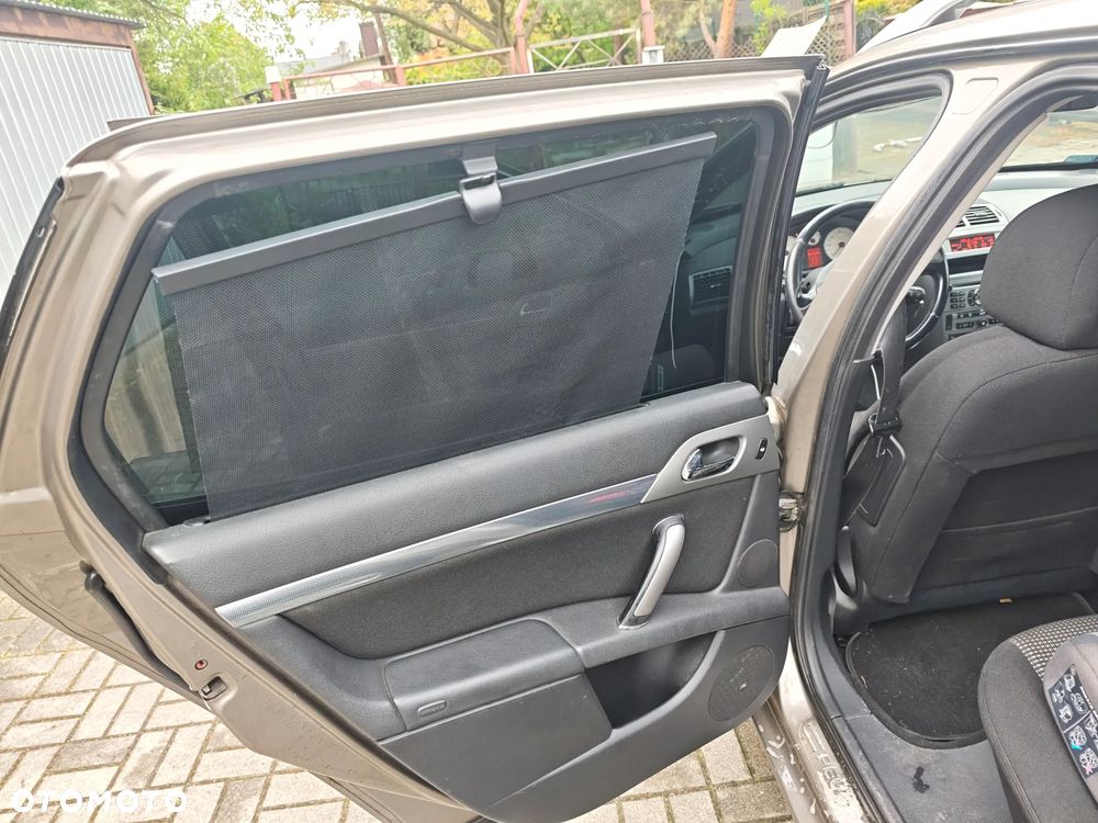 Peugeot 407 - 10
