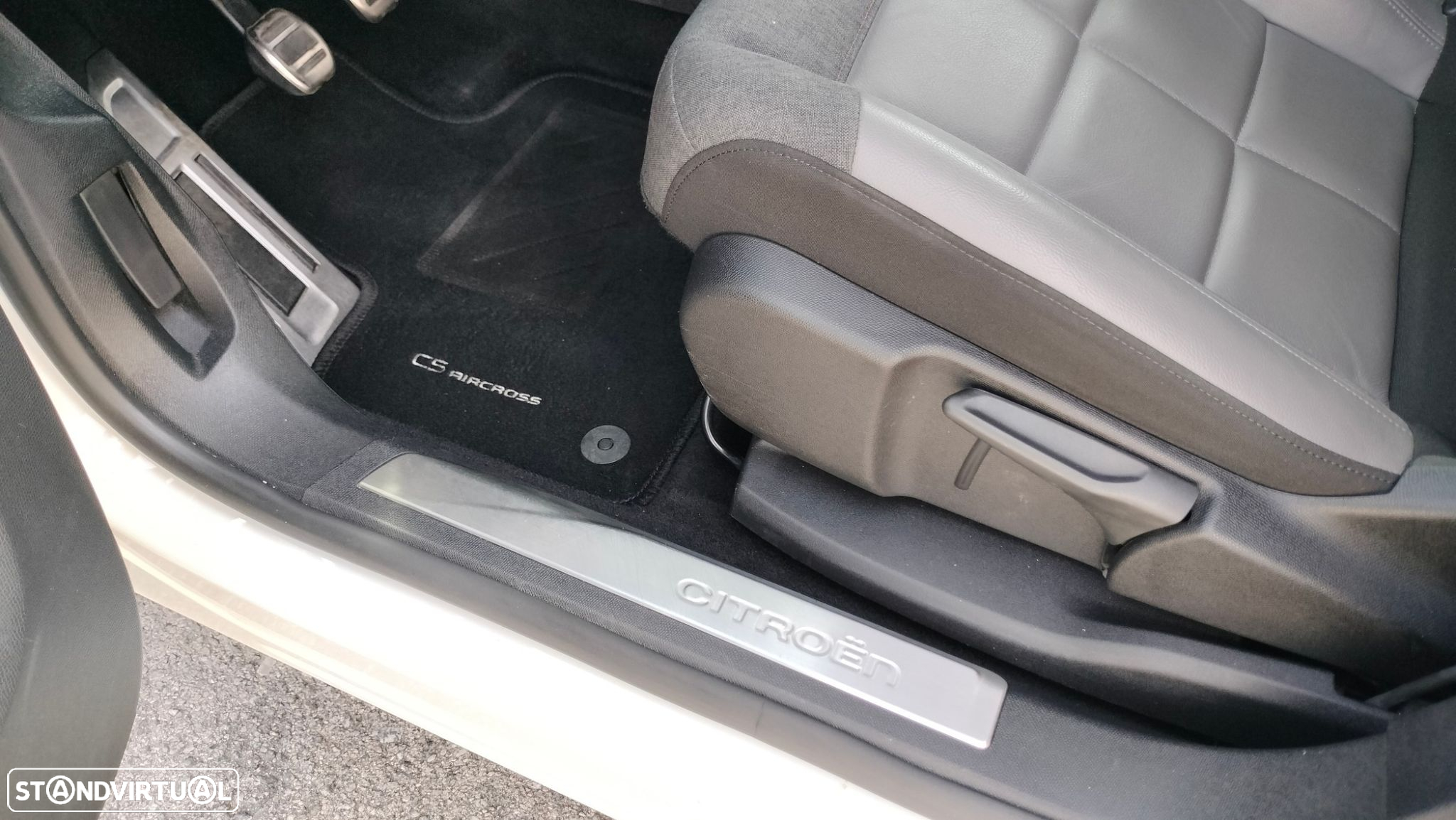 Citroën C5 Aircross 1.5 BlueHDi Shine J19 - 16