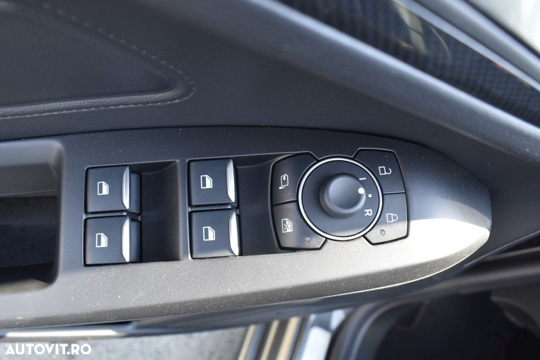Ford Focus 2.3 Ecoboost ST X - 25