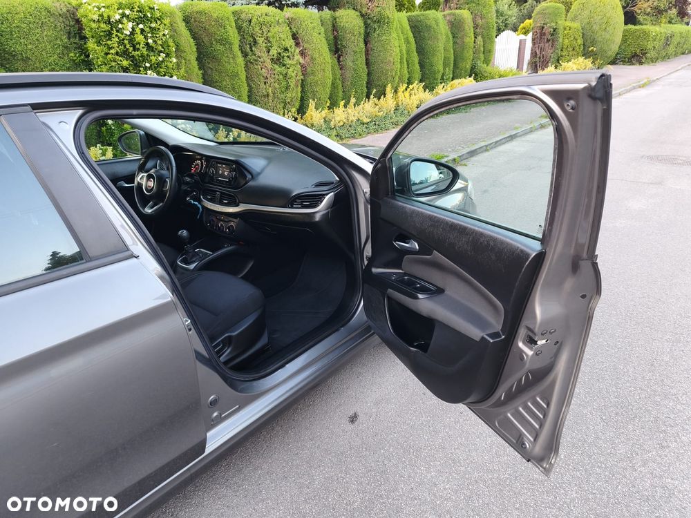 Fiat Tipo 1.4 T-Jet 16v Easy - 10