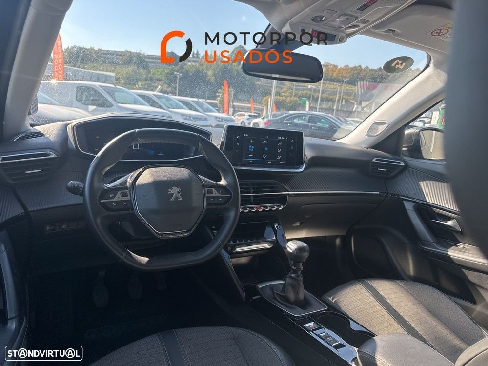 Peugeot 2008 1.2 PureTech Active - 8