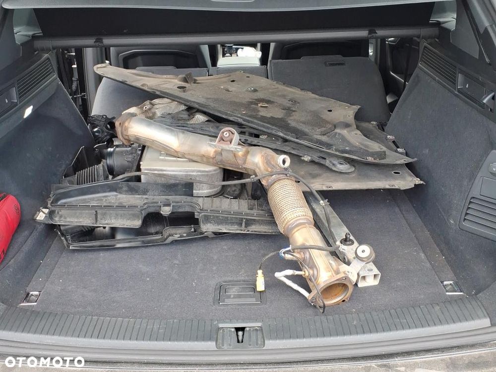 Volkswagen Touareg 3.0 V6 TDI 4Motion DPF Automatik - 12