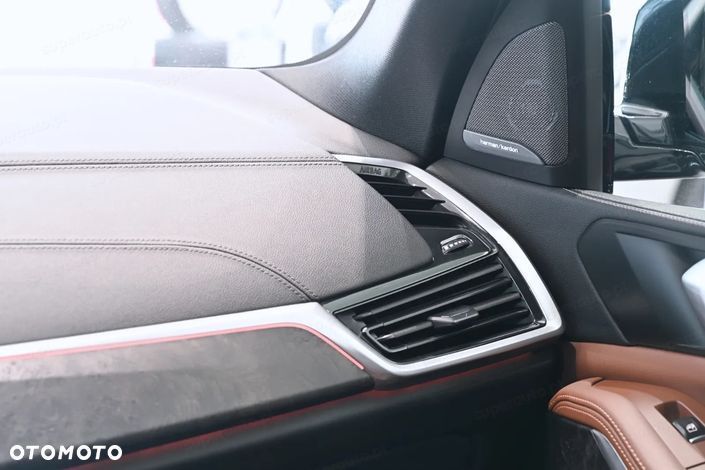BMW X5 xDrive30d mHEV - 12