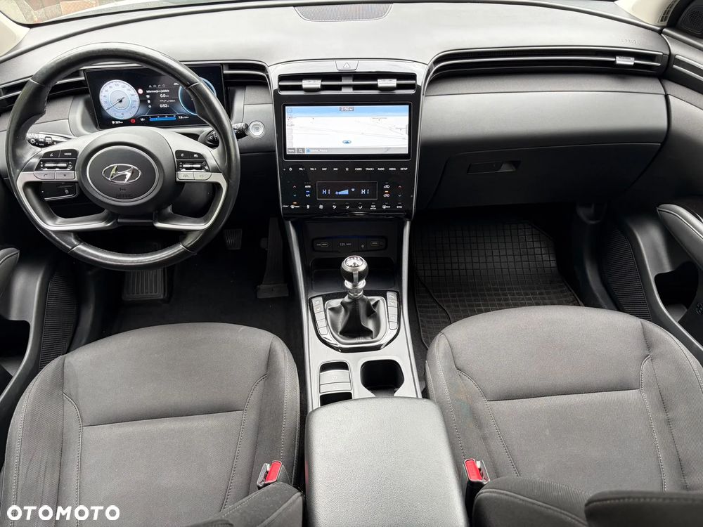Hyundai Tucson 1.6 T-GDi Executive 2WD - 11