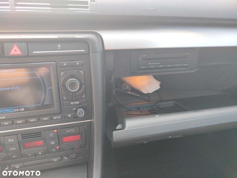 Audi A4 Avant 2.0 TDI - 15