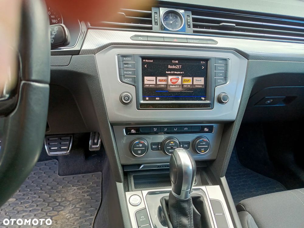 Volkswagen Passat 2.0 TDI BMT 4Mot Highline DSG - 16