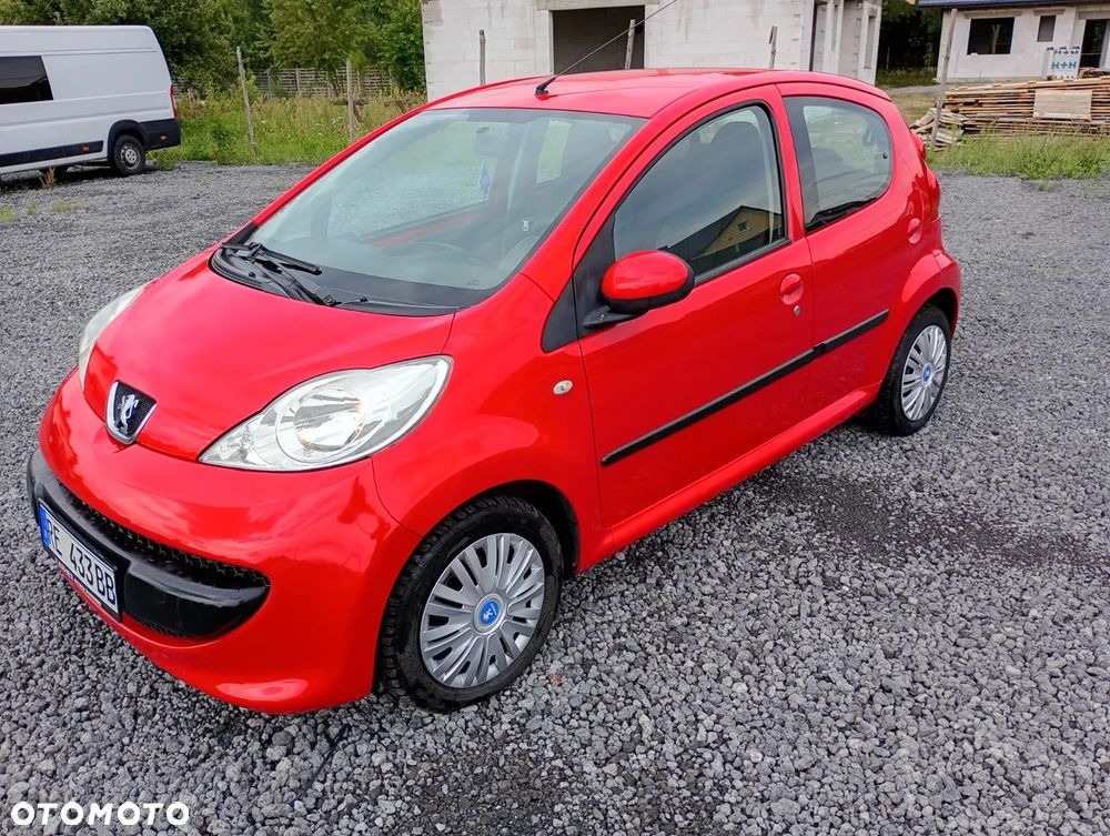 Peugeot 107 1.4 HDI Trendy - 1