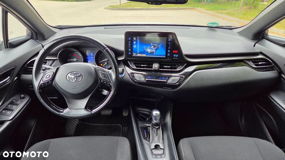 Toyota C-HR Business-Edition - 14