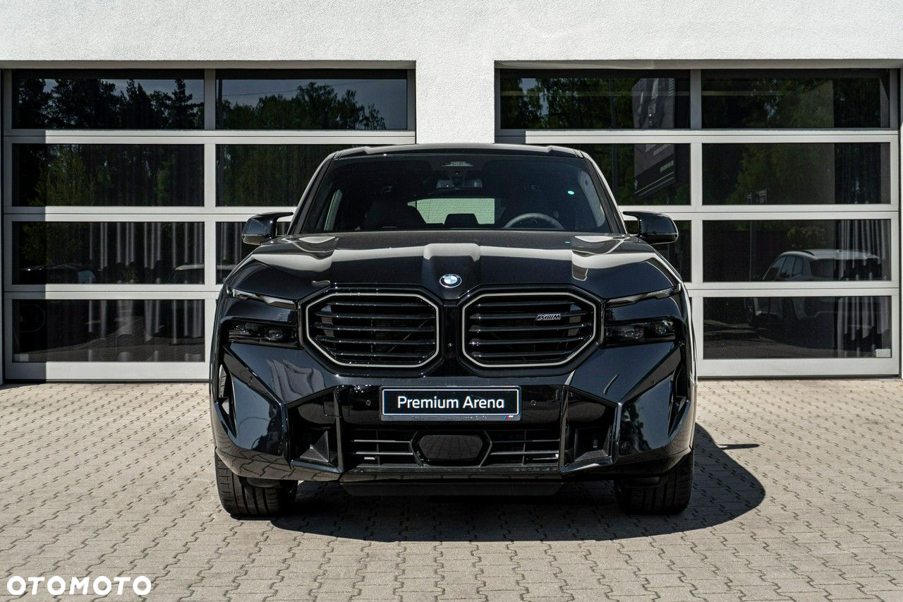 BMW XM - 4