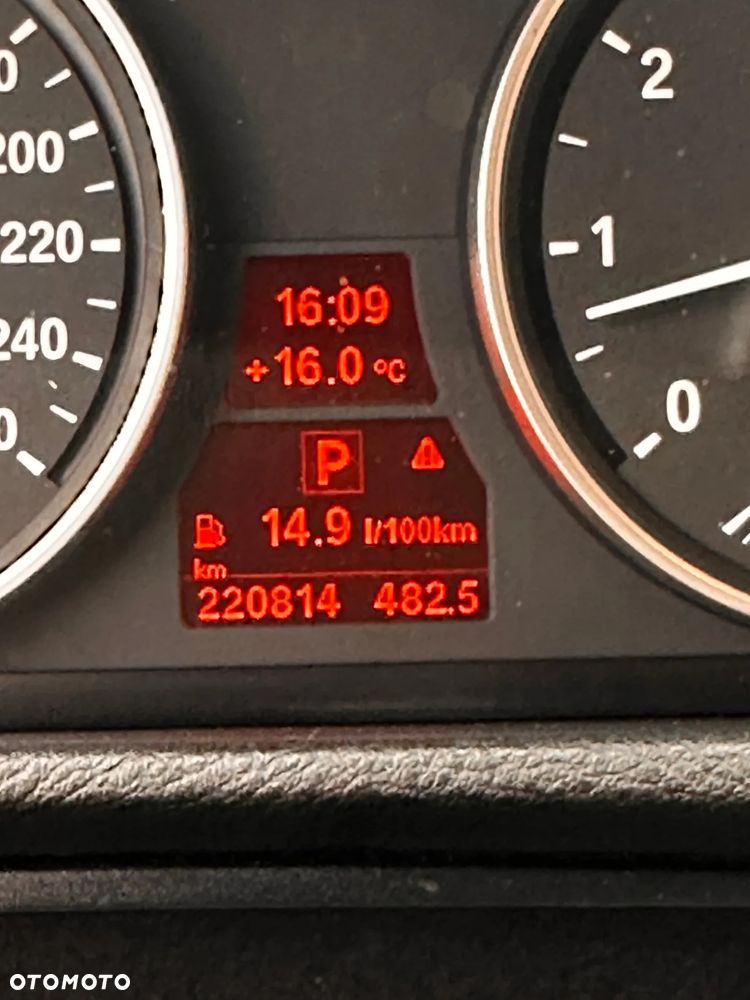 BMW X5 xDrive48i - 17