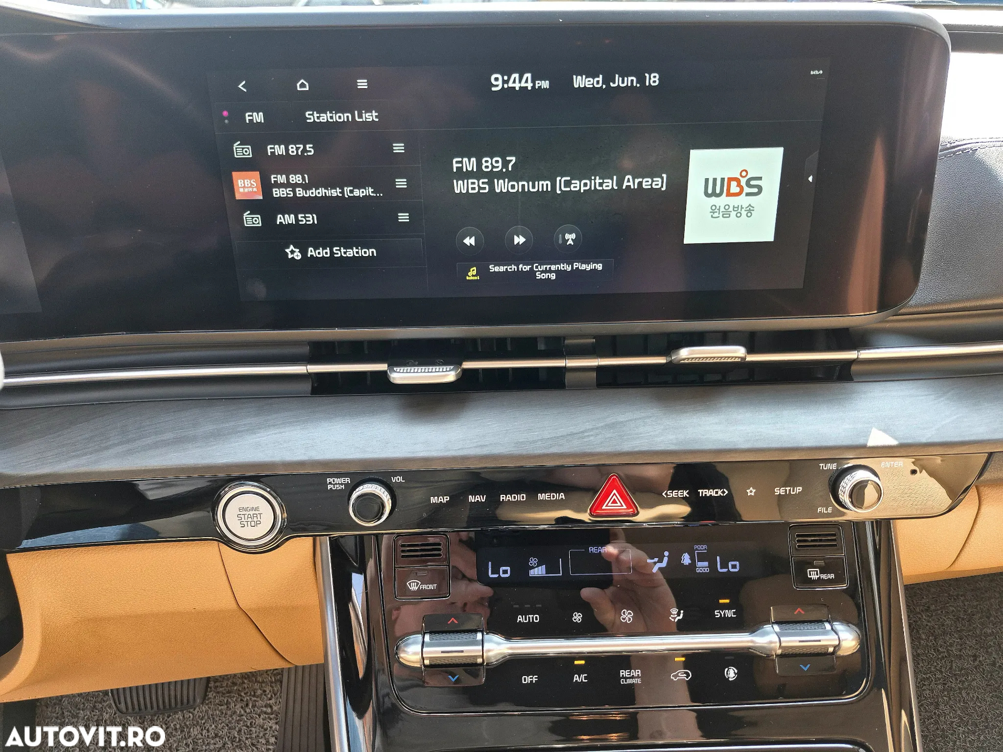 Kia Carnival - 18