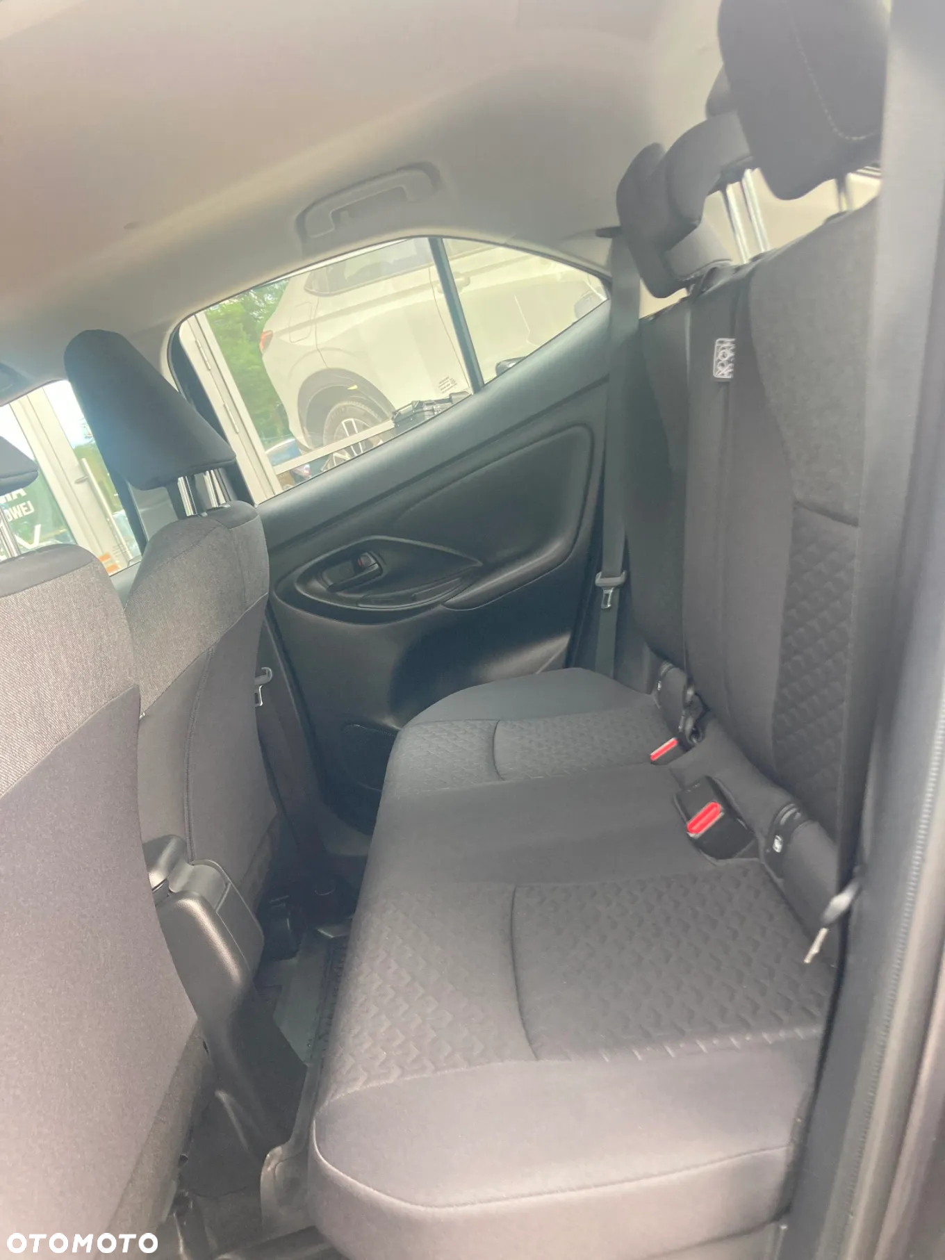 Toyota Yaris Cross Hybrid 1.5 Comfort - 17