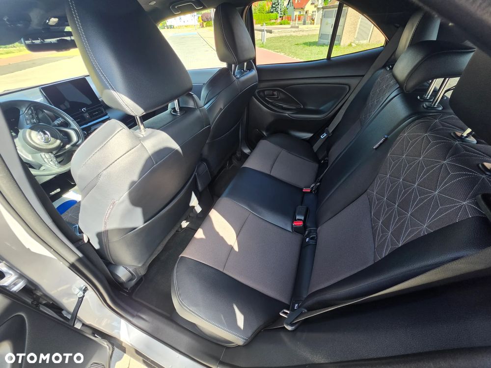 Toyota Yaris Cross 130 1.5 VVT-i AWD-i Premiere Edition - 14