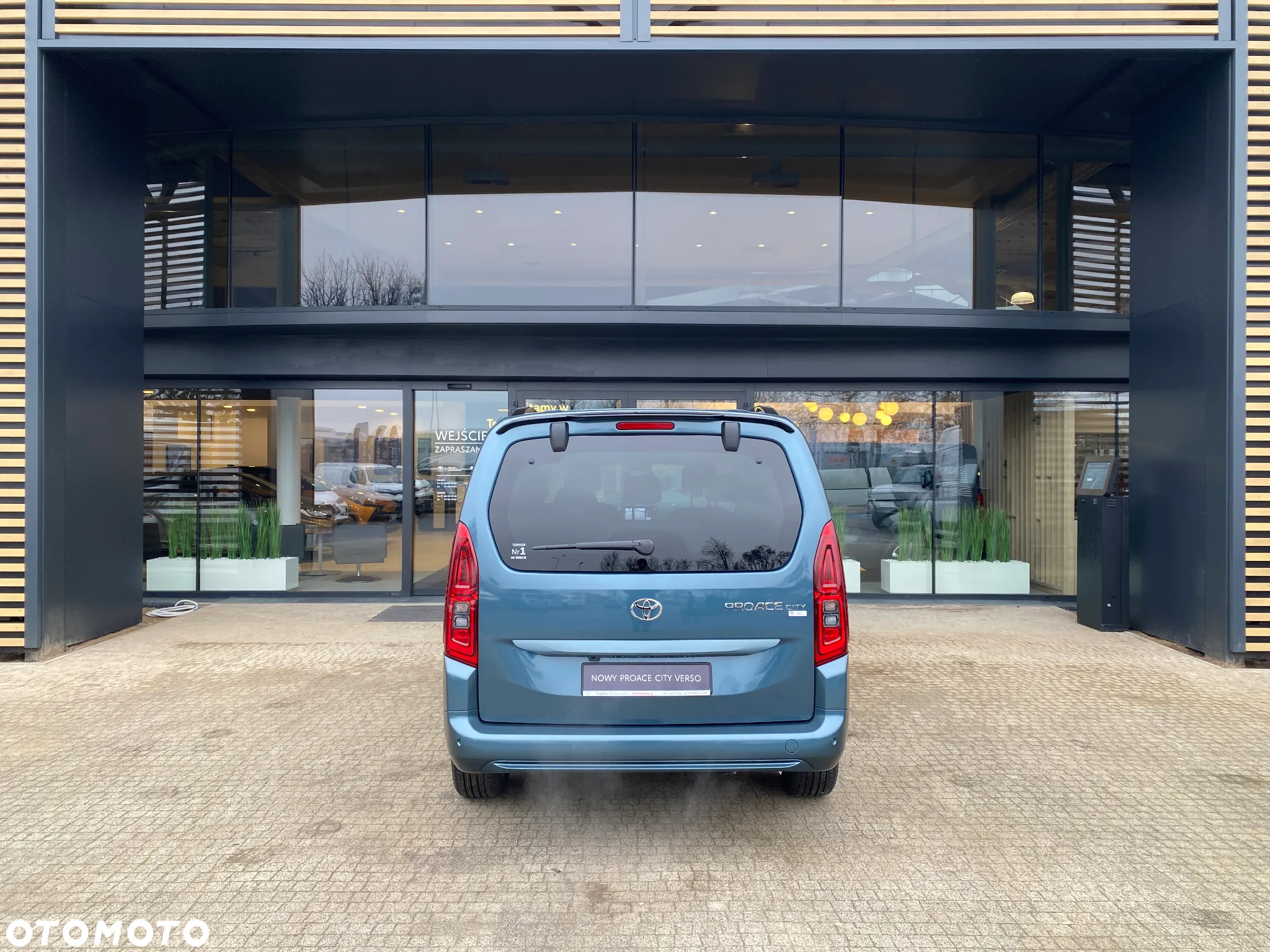 Toyota Proace City Verso Long 1.5 D-4D Family - 12