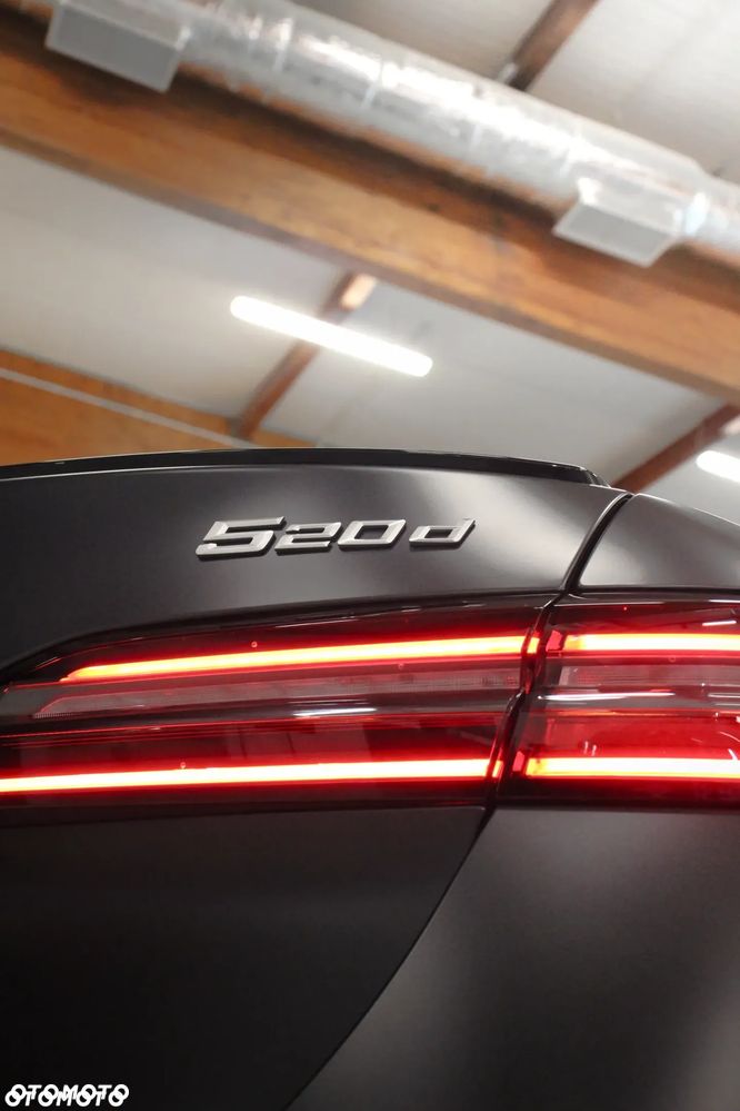 BMW Seria 5 520d xDrive mHEV - 6