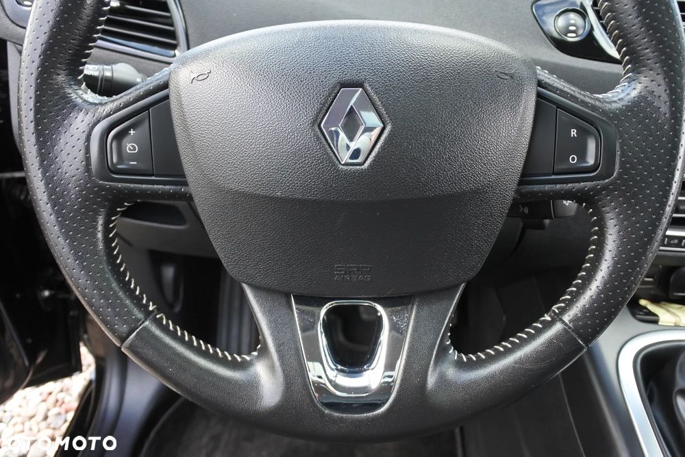 Renault Scenic ENERGY TCe 130 BOSE EDITION - 20