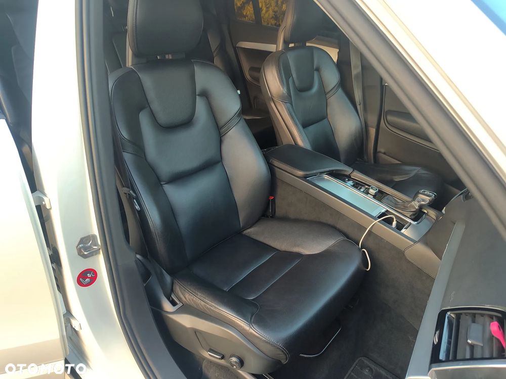 Volvo XC 90 B5 D AWD Geartronic Momentum - 8