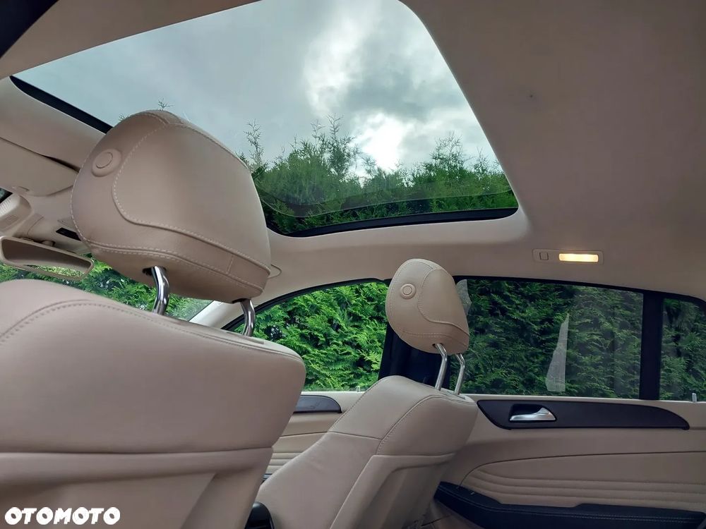 Mercedes-Benz GLE 400 4-Matic 9G-TRONIC - 28